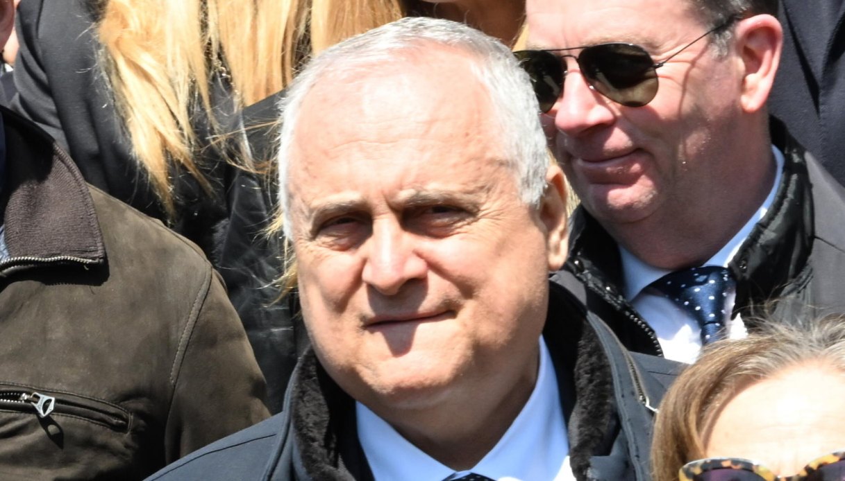 https://wips.plug.it/cips/notizie.virgilio.it/cms/2025/05/lotito-telefonata-denuncia.jpg