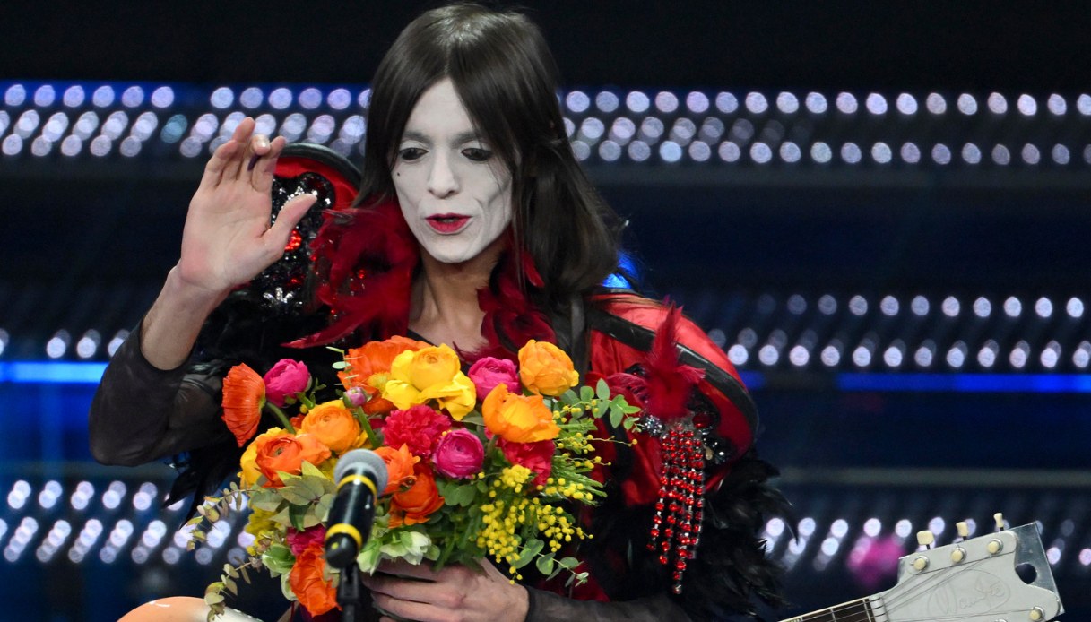 https://wips.plug.it/cips/notizie.virgilio.it/cms/2025/05/lucio-corsi-eurovision-2025.jpg