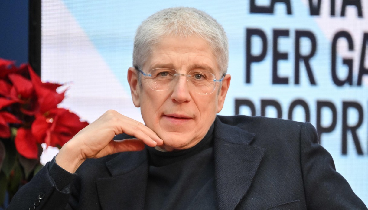 https://wips.plug.it/cips/notizie.virgilio.it/cms/2025/05/mario-giordano-libro.jpg