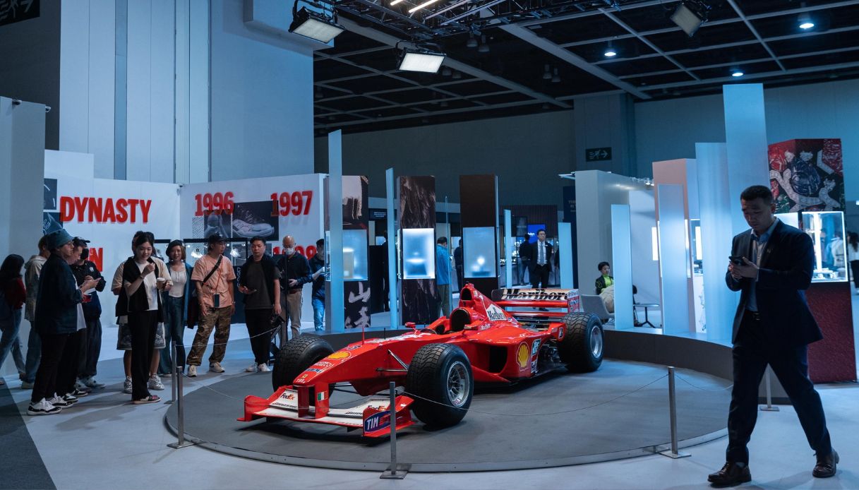 michael schumacher ferrari 2001 asta