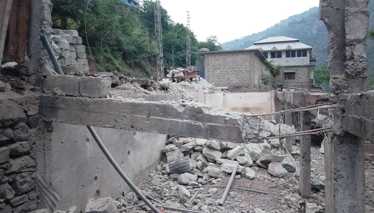 https://wips.plug.it/cips/notizie.virgilio.it/cms/2025/05/missili-indiani-contro-pakistan.jpg