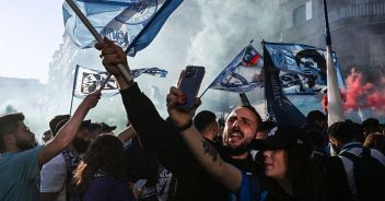 Napoli Cagliari sui maxischermi