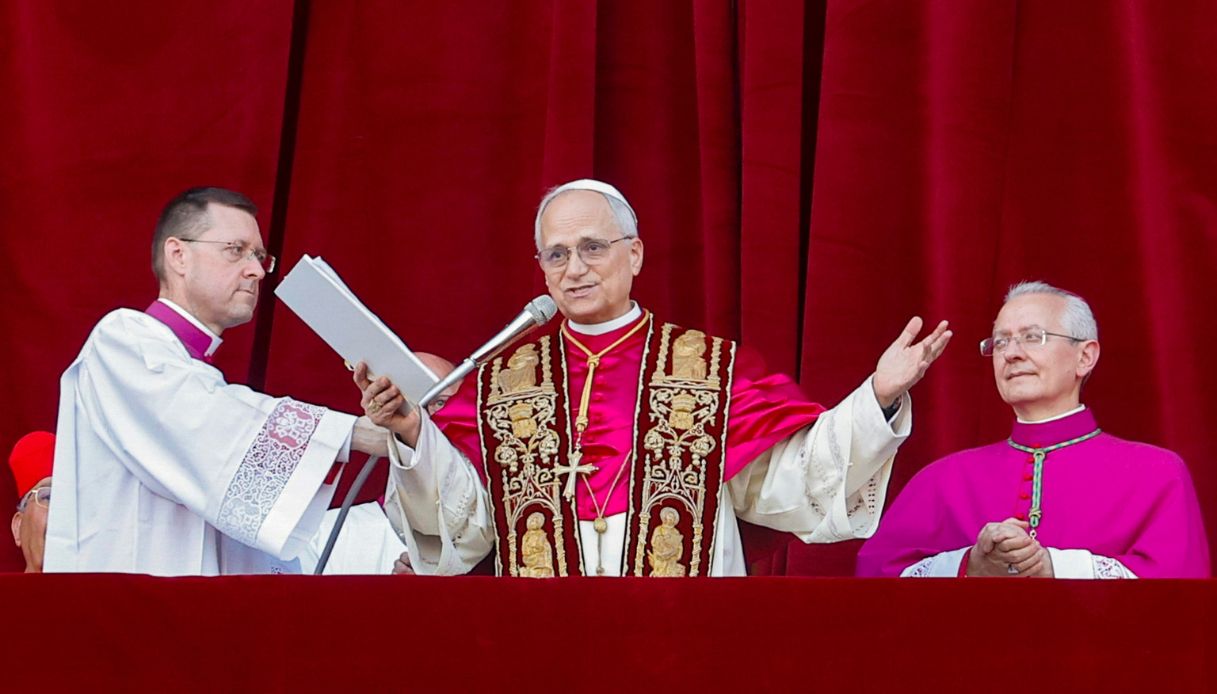 Robert Francis Prevost è Papa Leone XIV, le prime parole del nuovo Pontefice da San Pietro: il testo integrale Robert Francis Prevost è Papa Leone XIV, le prime parole del nuovo Pontefice da San Pietro: il testo integrale