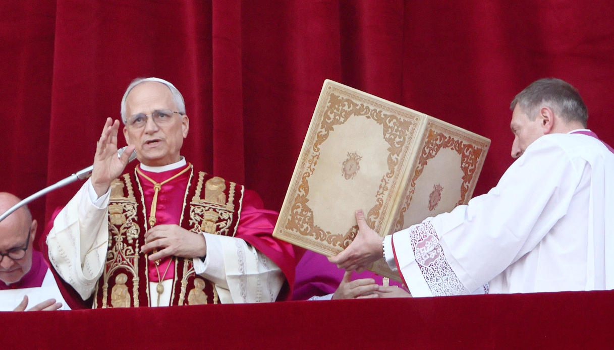https://wips.plug.it/cips/notizie.virgilio.it/cms/2025/05/papa-leone-xiv-5.jpg