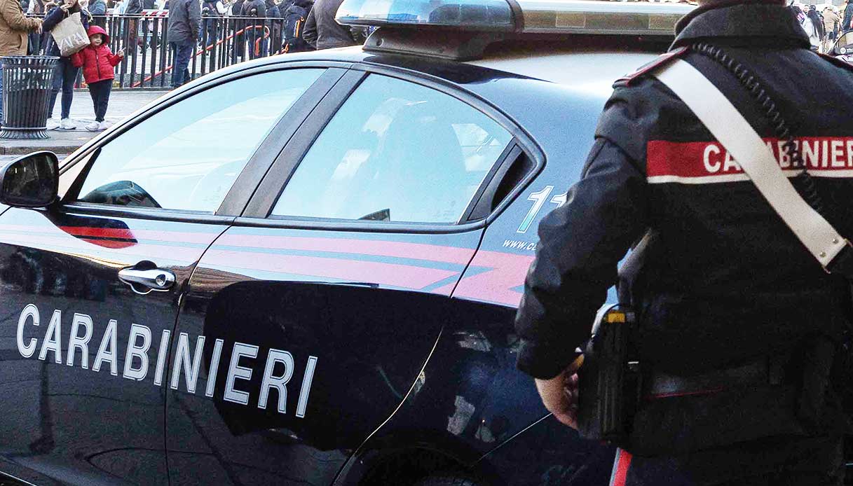 Donna accoltellata da Notizie.virgilio.it donna accoltellata a san secondo vicino parma marito morto in fuga allarme lanciato dai figli piccoli