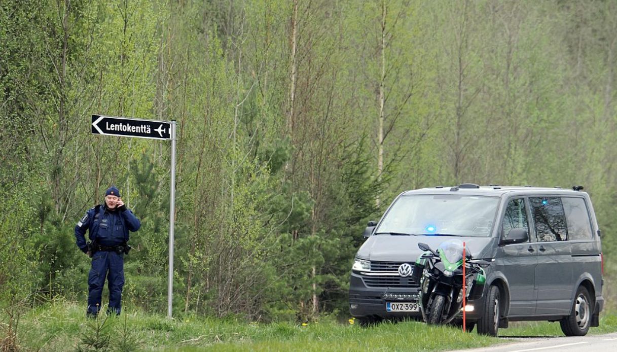https://wips.plug.it/cips/notizie.virgilio.it/cms/2025/05/scontro-elicotteri-finlandia-morti-incidente.jpg