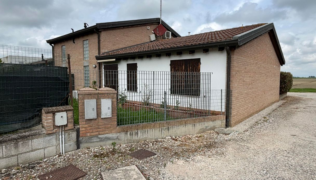 Cadavere della da Notizie.virgilio.it cadavere della mamma in garage per intascare la pensione a scortichino a ferrara era avvolta nel cellophane