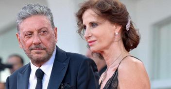 Sergio Castellitto cassonetti Roma Ama