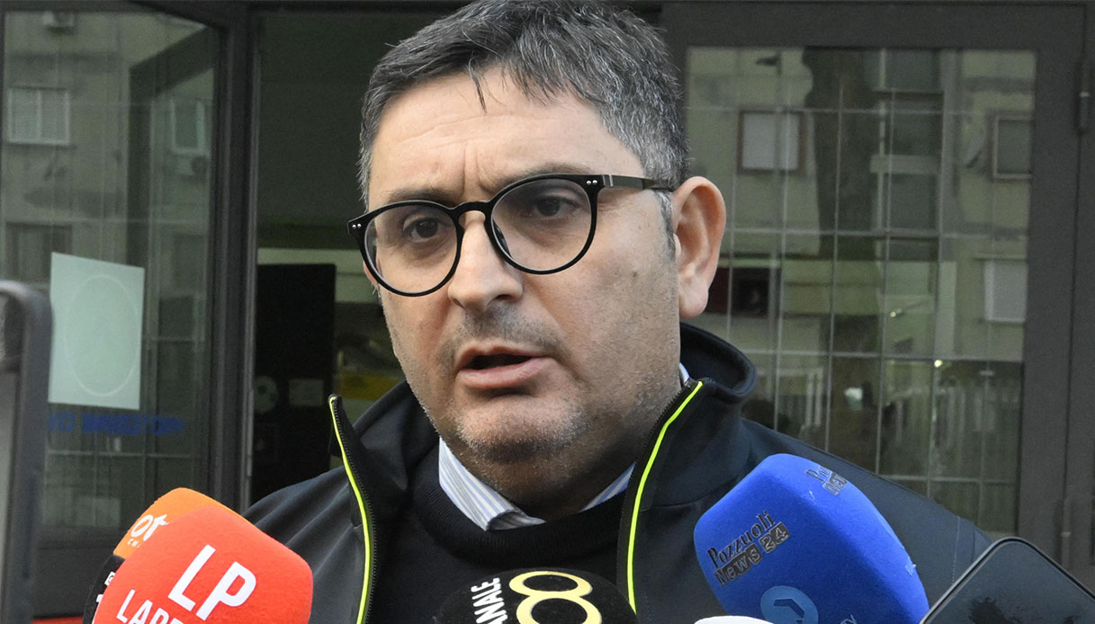 https://wips.plug.it/cips/notizie.virgilio.it/cms/2025/05/sindaco-pozzuoli-terremoto-campi-flegrei.jpg