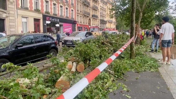 Hailstorm in‌ Paris