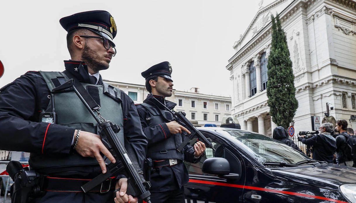 https://wips.plug.it/cips/notizie.virgilio.it/cms/2025/05/washington-allerta-piantedosi-siti-ebraici-italia.jpg