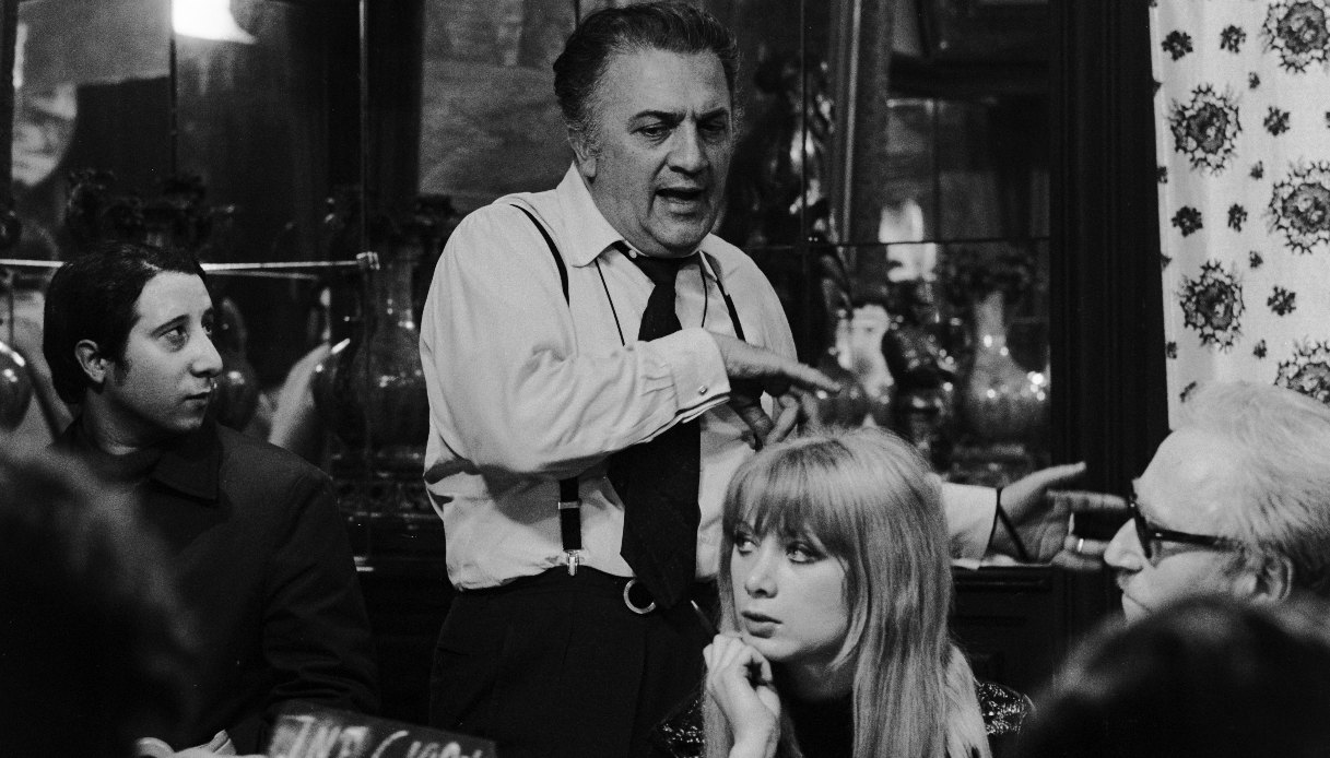 Alvaro Vitali sul set con Fellini