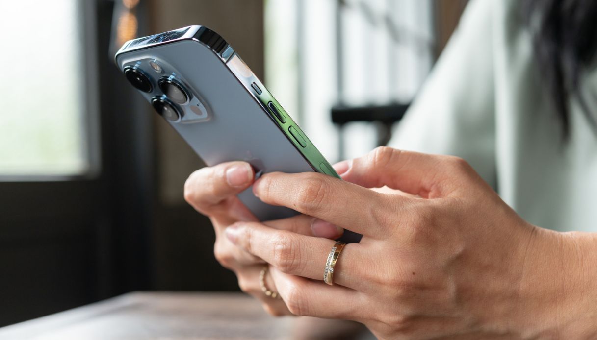 https://wips.plug.it/cips/notizie.virgilio.it/cms/2025/06/apple-ios-ia.jpg