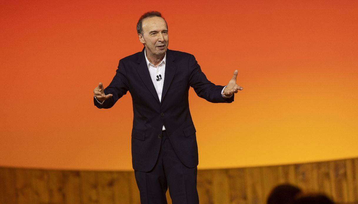 https://wips.plug.it/cips/notizie.virgilio.it/cms/2025/06/benigni-nazionalisti-1.jpg
