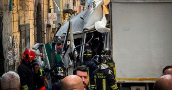 camion-quartieri-spagnoli