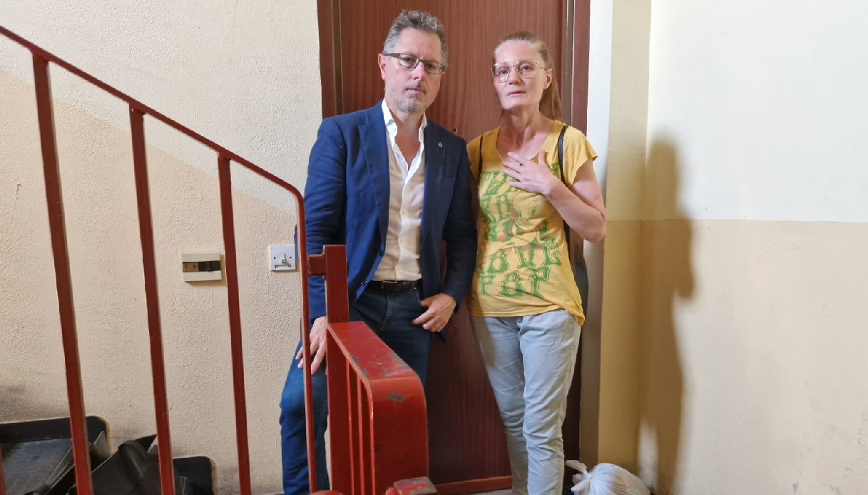 A Napoli casa popolare occupata dopo la morte dell’inquilina, la denuncia del deputato Borrelli