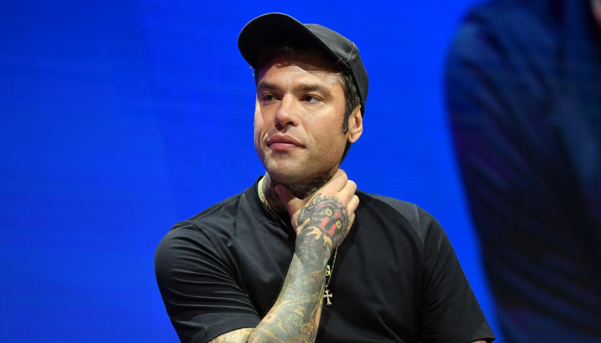 https://wips.plug.it/cips/notizie.virgilio.it/cms/2025/06/fedez-travaglio-sala-forza-italia.jpg
