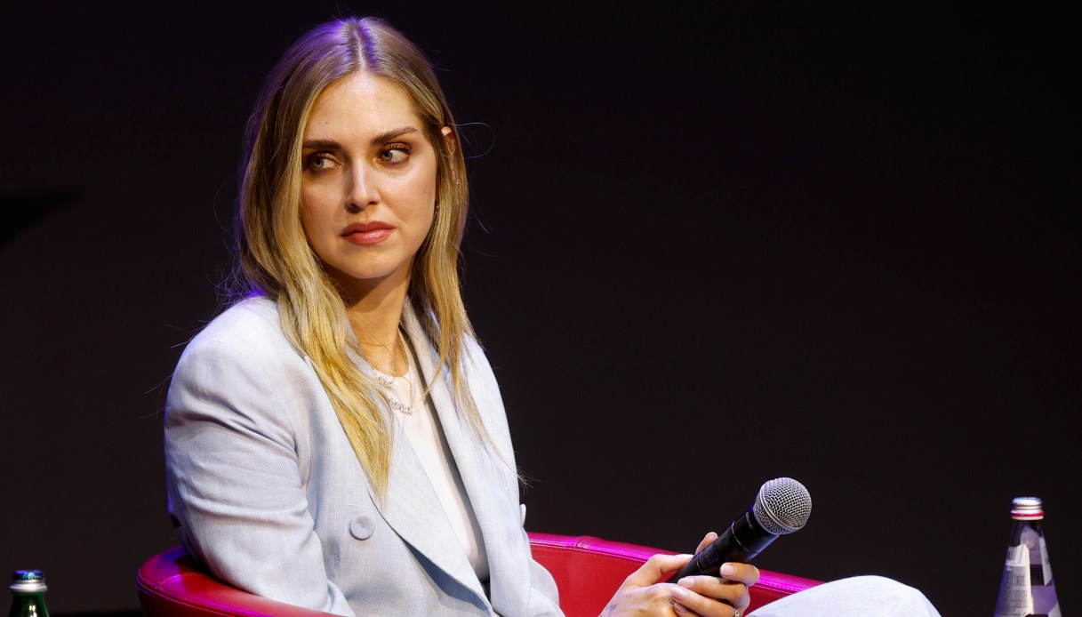 https://wips.plug.it/cips/notizie.virgilio.it/cms/2025/06/ferragni-chiara-tunisia.jpg