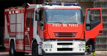 incendio Milano via Felice Lope de Vega