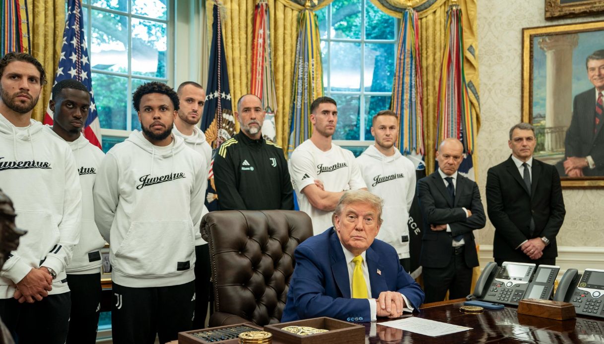 https://wips.plug.it/cips/notizie.virgilio.it/cms/2025/06/juventus-trump.jpg