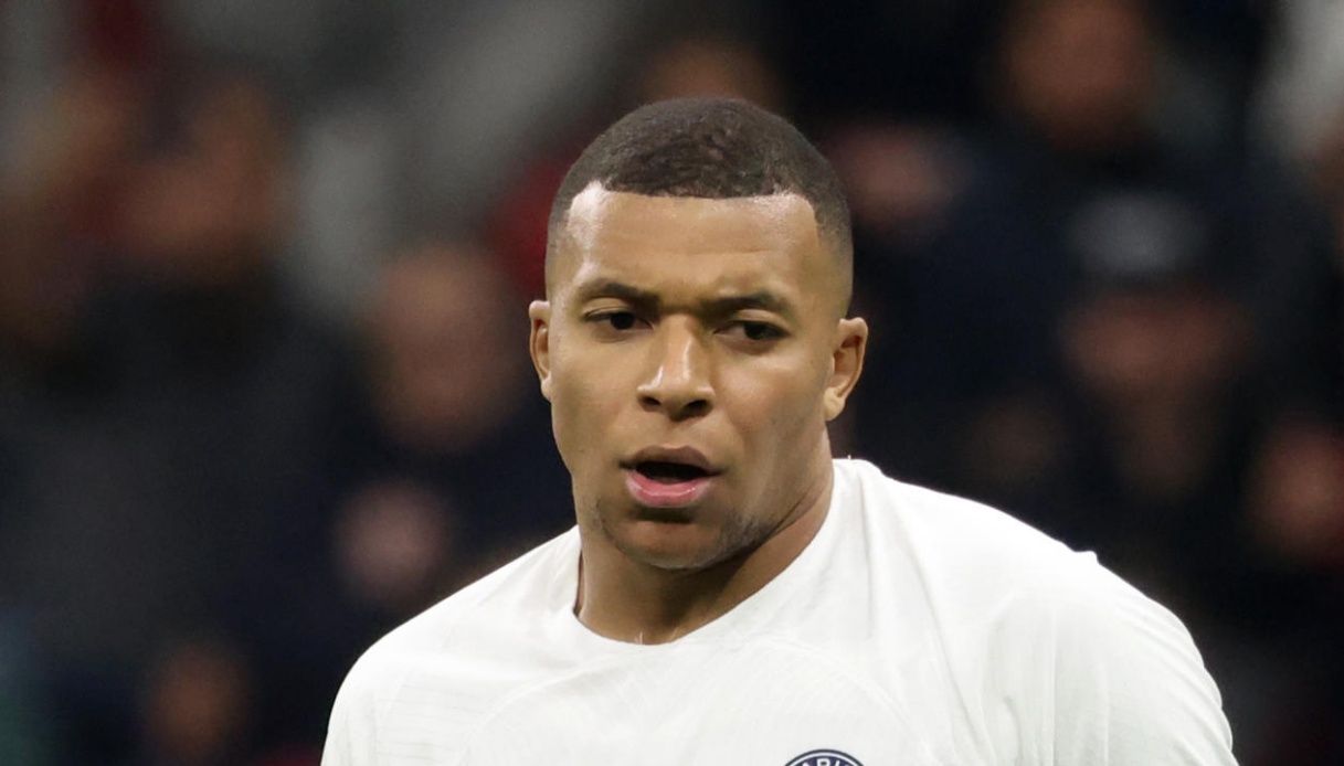 https://wips.plug.it/cips/notizie.virgilio.it/cms/2025/06/kylian-mbappe.jpg