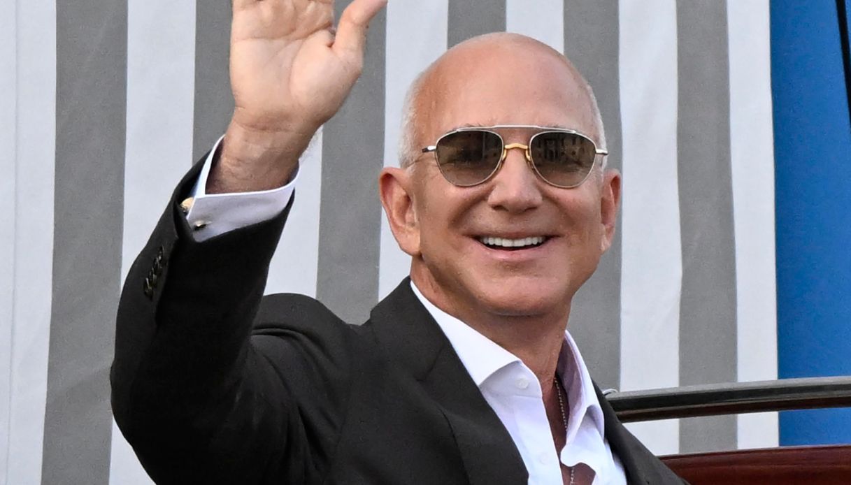 https://wips.plug.it/cips/notizie.virgilio.it/cms/2025/06/matrimonio-bezos-venezia-2.jpg
