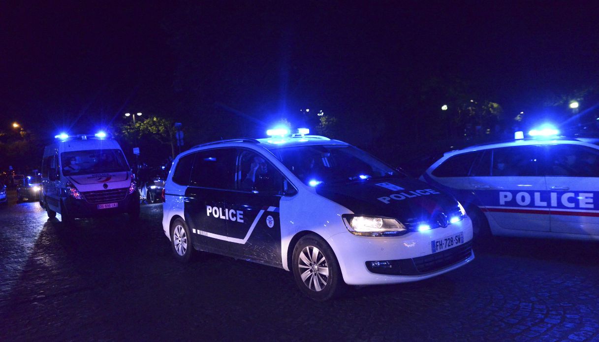 https://wips.plug.it/cips/notizie.virgilio.it/cms/2025/06/matrimonio-goult-francia.jpg