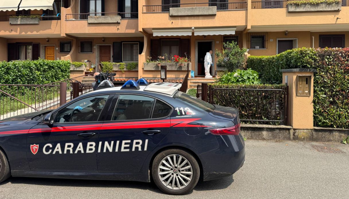 Omicidio di Romolo Baldo a Saronno, fermata la nuora Elena Pagani trovata col coltello accanto all Omicidio di Romolo Baldo a Saronno, fermata la nuora Elena Pagani trovata col coltello accanto all