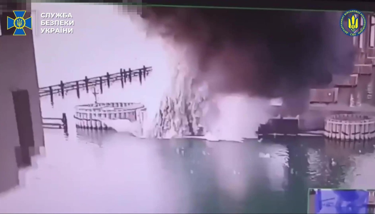 https://wips.plug.it/cips/notizie.virgilio.it/cms/2025/06/ponte-crimea-ucraina.jpg