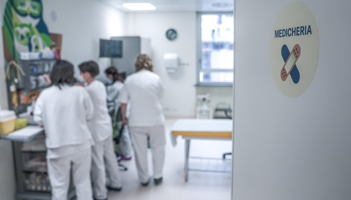 Rinnovo contratto sanità, c’è l’ok per gli aumenti a infermieri e altro personale