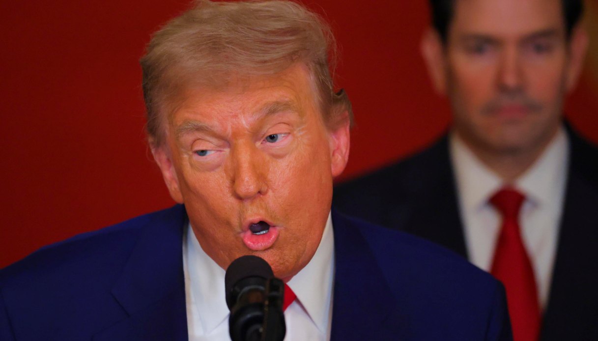 https://wips.plug.it/cips/notizie.virgilio.it/cms/2025/06/trump-iran-manccia.jpg