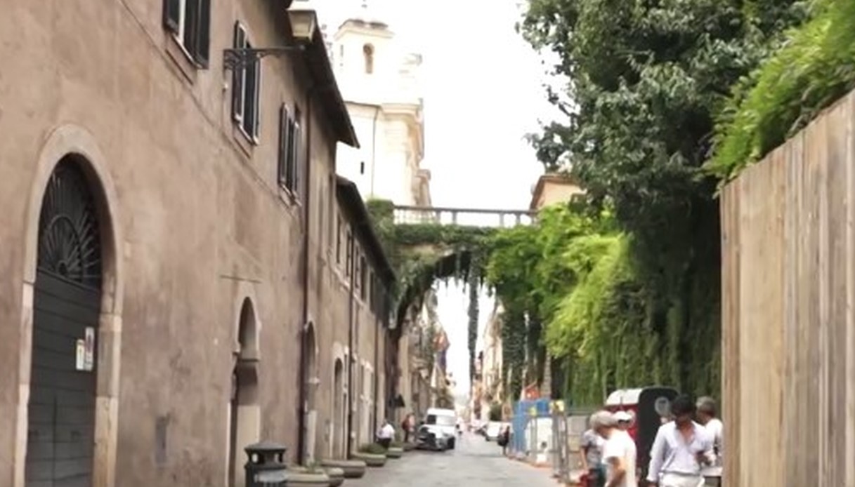 Villa Pamphili, Francis Kaufmann insanguinato per le strade di Roma con moglie e bambina: visto da due turiste Villa Pamphili, Francis Kaufmann insanguinato per le strade di Roma con moglie e bambina: visto da due turiste