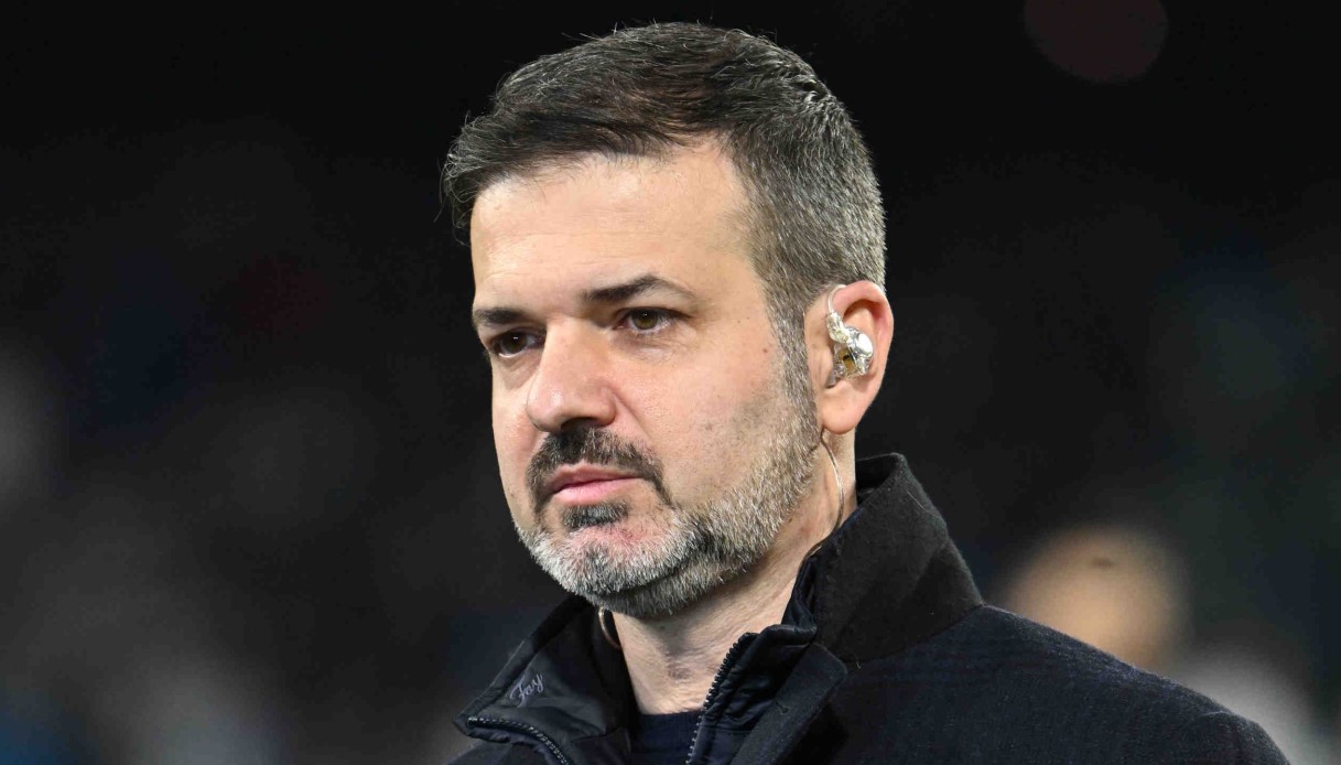 Stramaccioni salva due ragazze in Puglia che stavano annegando: "Il bagnino non ce l Stramaccioni salva due ragazze in Puglia che stavano annegando: "Il bagnino non ce l