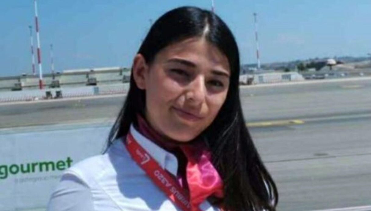 Aurora Maniscalco, il padre accusa il fidanzato e mostra i messaggi: "Ci sono state liti e botte" Aurora Maniscalco, il padre accusa il fidanzato e mostra i messaggi: "Ci sono state liti e botte"