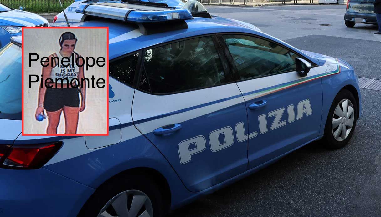Aurora Ruta scomparsa ad Asti, diffuse le immagini della 17enne in stazione a Torino: proseguono le ricerche Aurora Ruta scomparsa ad Asti, diffuse le immagini della 17enne in stazione a Torino: proseguono le ricerche