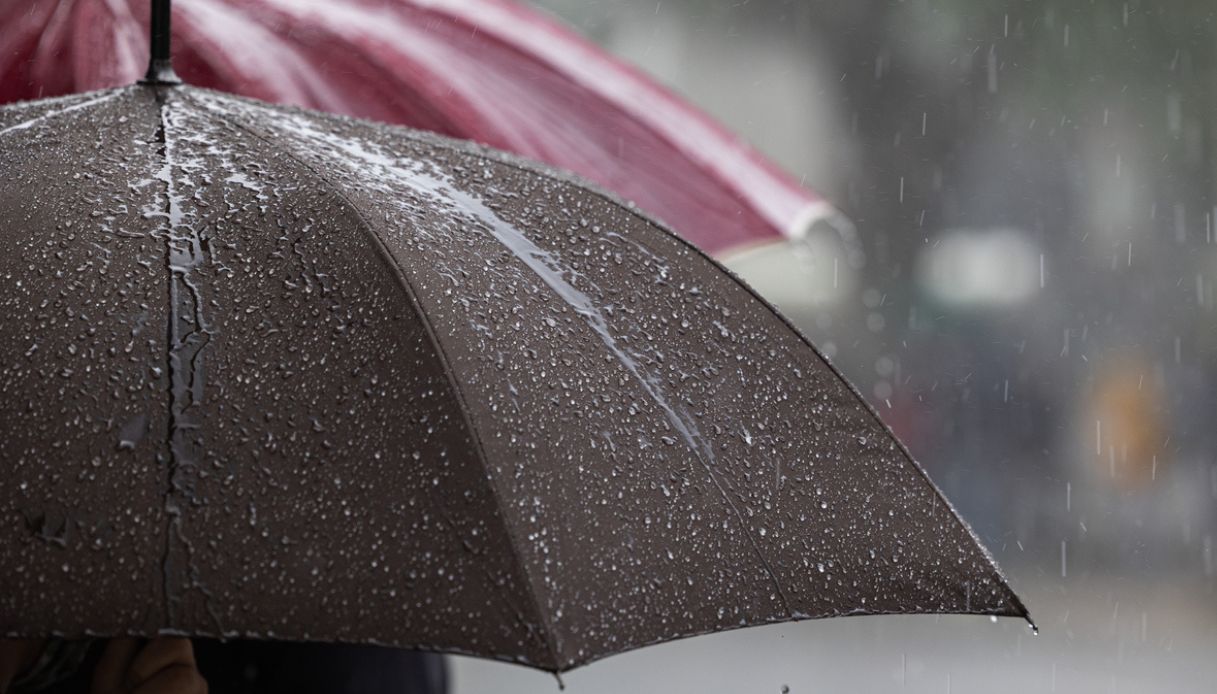Fine del grande caldo e previsioni meteo weekend con grandine e forti temporali, dove sono attesi nubifragi Fine del grande caldo e previsioni meteo weekend con grandine e forti temporali, dove sono attesi nubifragi