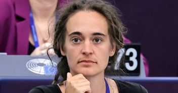 carola-rackete-dimissioni-da-eurodeputata