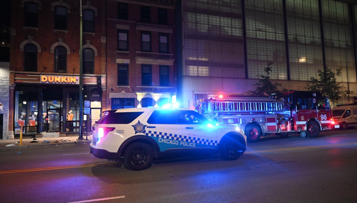 https://wips.plug.it/cips/notizie.virgilio.it/cms/2025/07/chicago.jpg