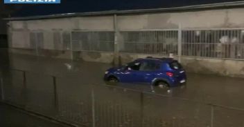 como-auto-alluvione
