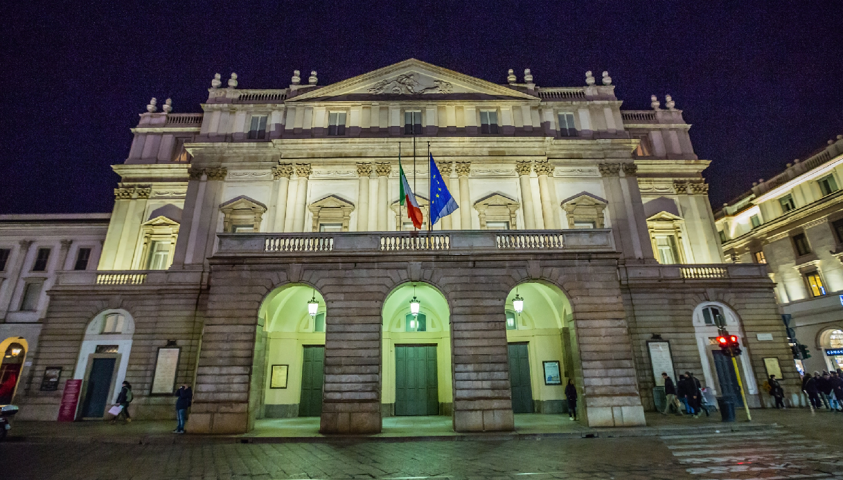 https://wips.plug.it/cips/notizie.virgilio.it/cms/2025/07/dress-code-teatro-alla-scala-milano.jpg