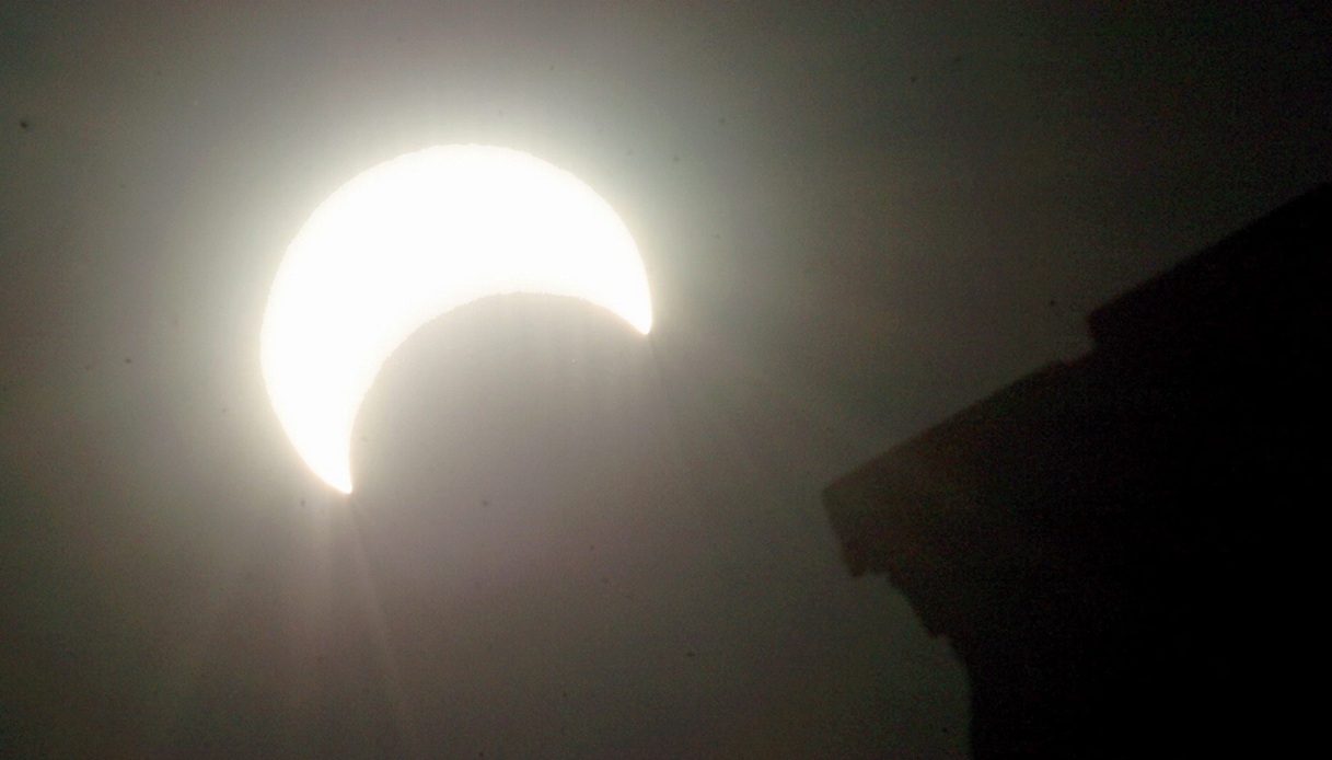 Eclissi solare in Italia lunedì 2 agosto 2027, durerà 6 minuti e sarà l Eclissi solare in Italia lunedì 2 agosto 2027, durerà 6 minuti e sarà l