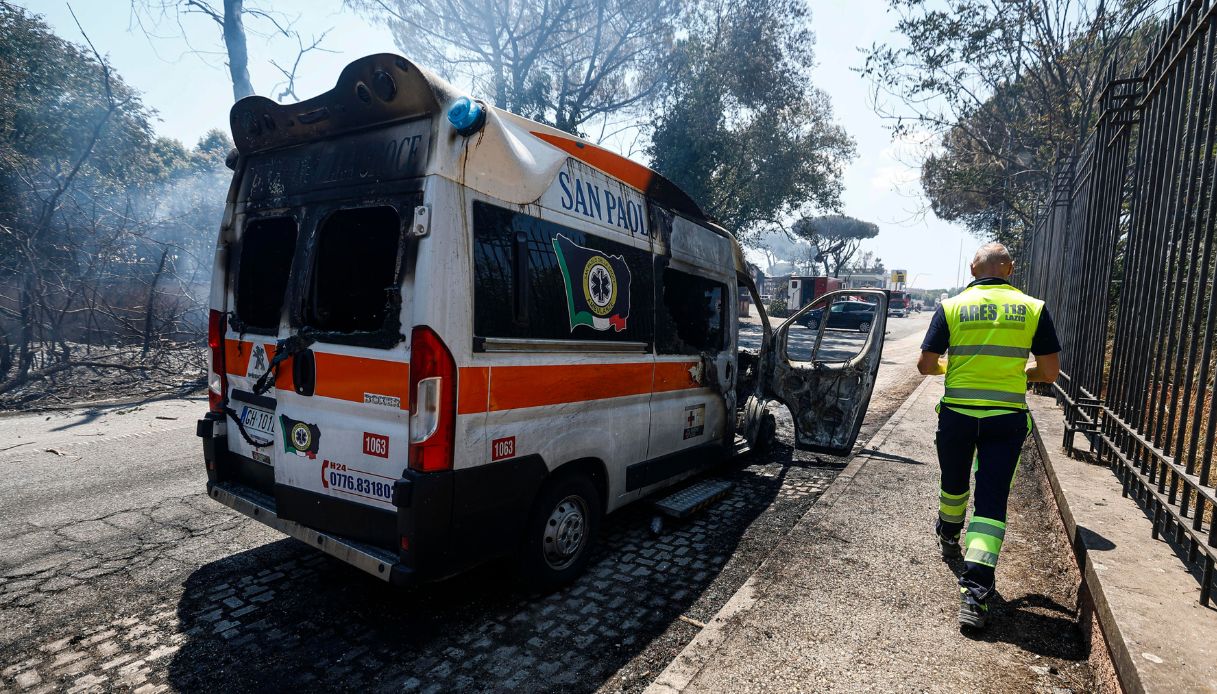 esplosione distributore benzina roma