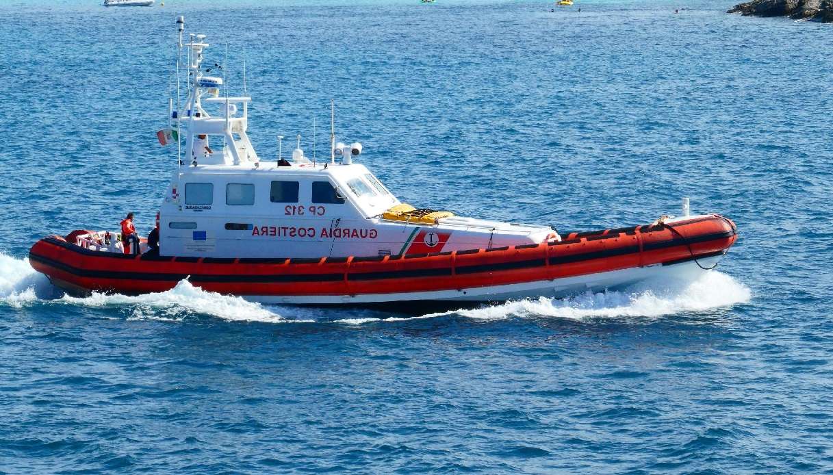 moto d acqua sequestrate e 12mila euro di multa sulla costa reggina controlli con elicottero e droni