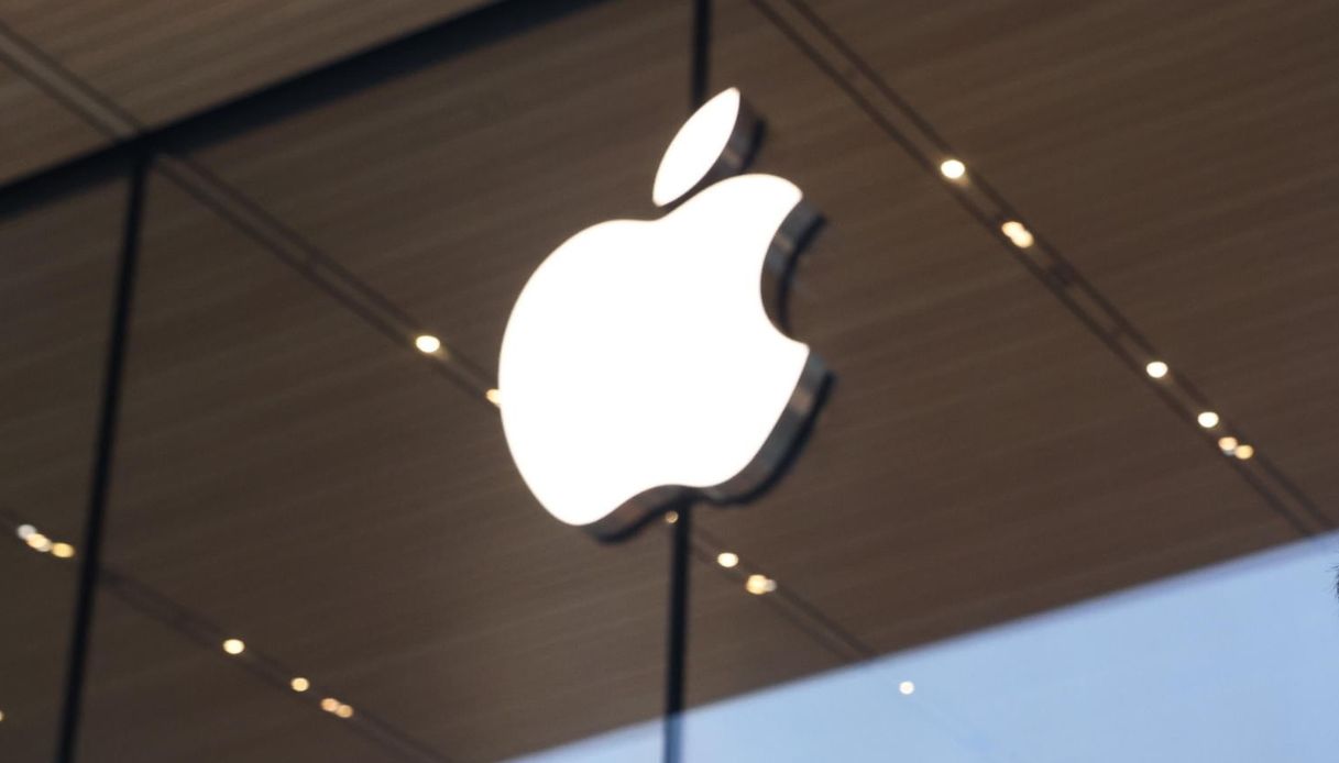 https://wips.plug.it/cips/notizie.virgilio.it/cms/2025/07/ios-18-6-apple.jpg