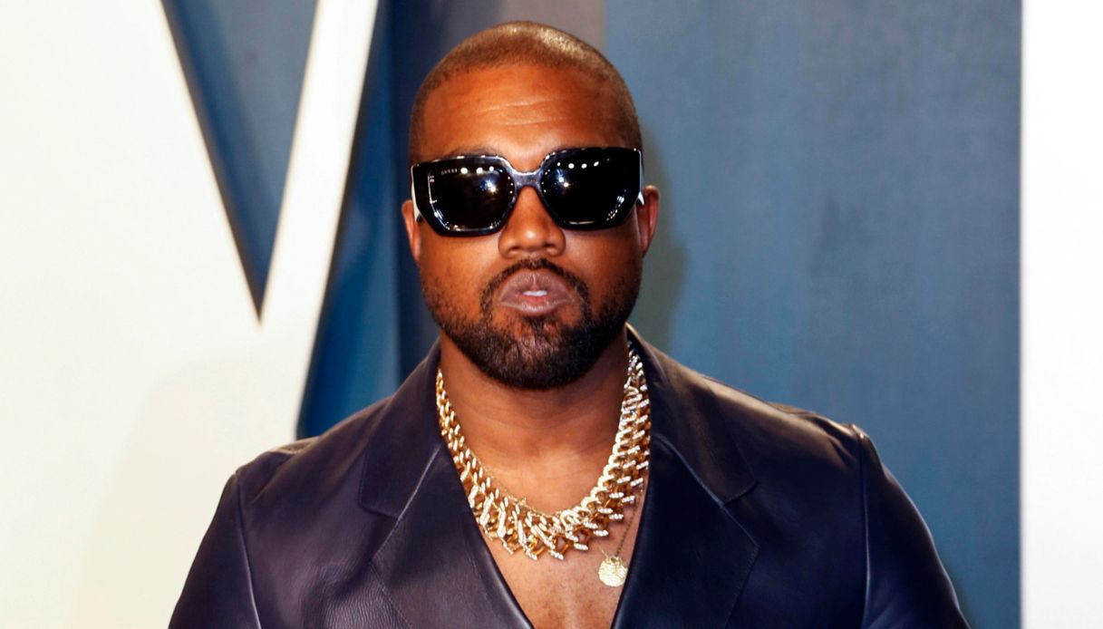 https://wips.plug.it/cips/notizie.virgilio.it/cms/2025/07/kanye-west-australia-canzone-hitler-visto.jpg