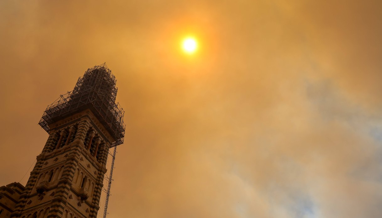 incendio marsiglia
