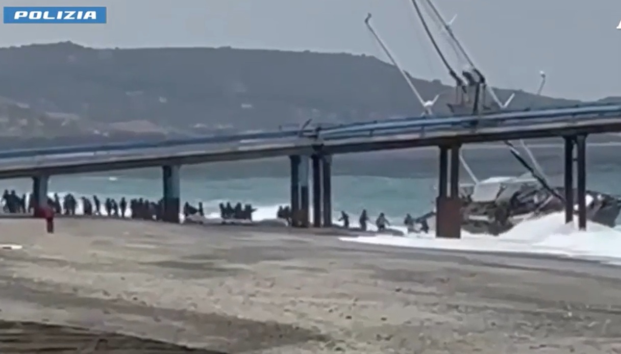 Le immagini della maxi operazione "Medusa" contro il traffico di migranti: 25 arresti e sequestro milionario Le immagini della maxi operazione "Medusa" contro il traffico di migranti: 25 arresti e sequestro milionario