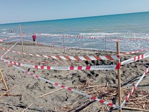 Perché il padre del 17enne morto in spiaggia a Montalto di Castro è indagato: la spiegazione della Procura