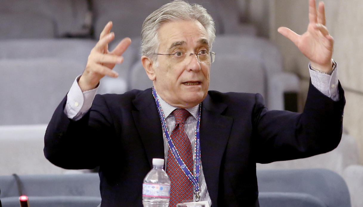 https://wips.plug.it/cips/notizie.virgilio.it/cms/2025/07/morto-giornalista-alberto-stabile-repubblica.jpg