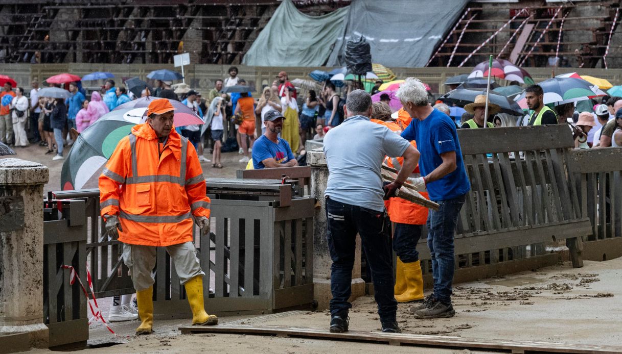 palio siena maltempo